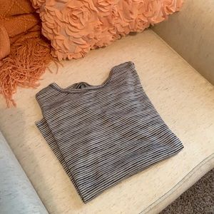 ATHLETA GIRL Striped T 🤍